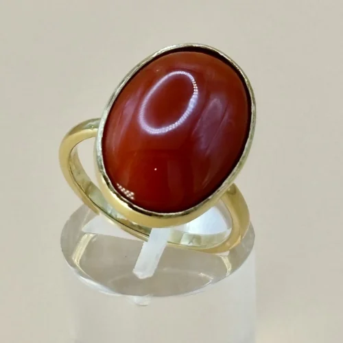 Anello Classico in Oro e Corallo di Alghero